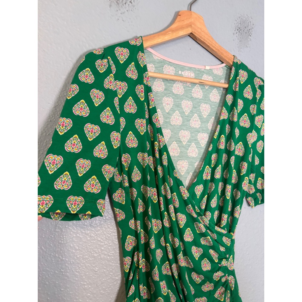 Boden Green Heart Paisley Wrap Top Short Sleeve V-Neck Jersey Blouse US 6 - Picture 3 of 5